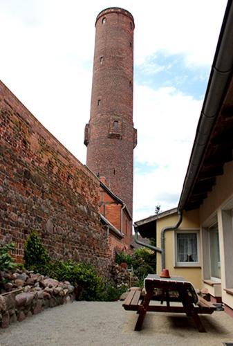 Pension Am Schrotturm Bed & Breakfast Тангермюнде Экстерьер фото